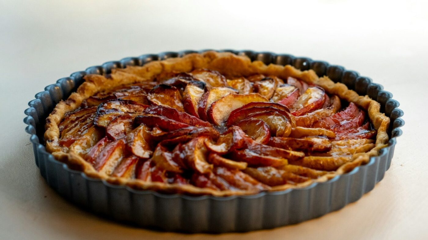 Tarte Tatin (apverstas obuolių pyragas)